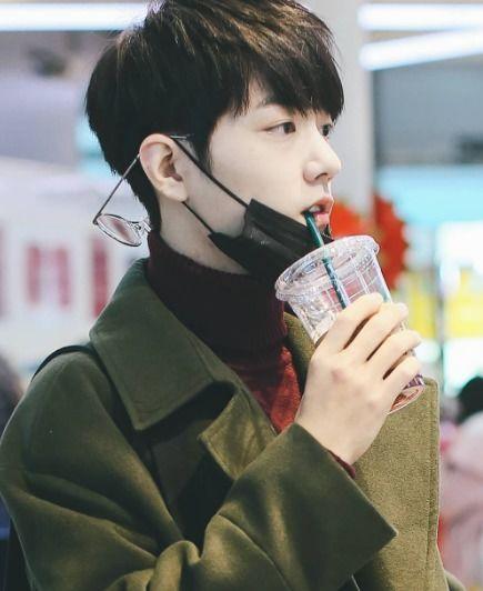 吃瓜娱乐圈肖战,娱乐圈的瓜田明星